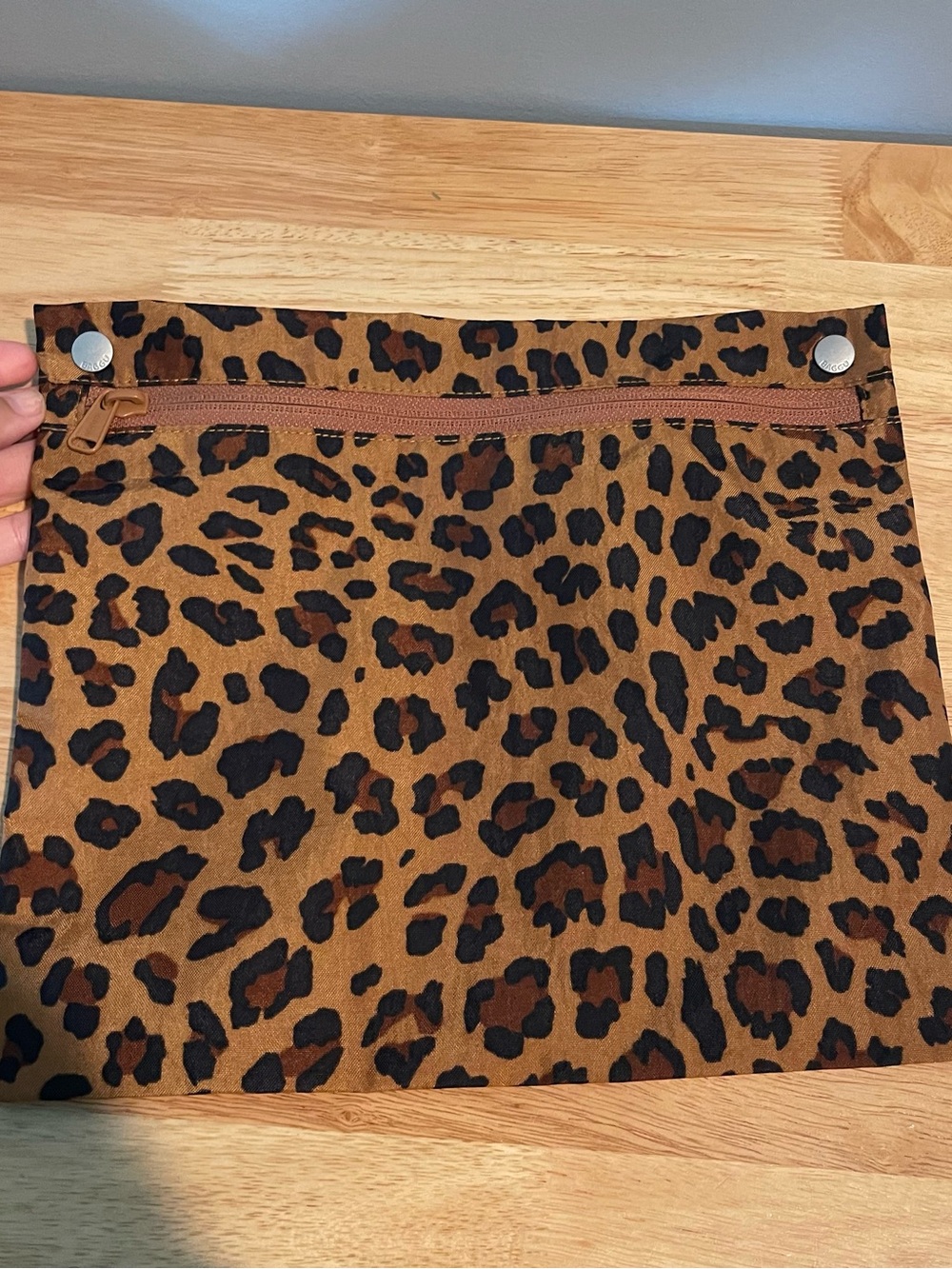 BAGGU Cloud Carry On Bag Leopard Print Travel Tote Nylon - Picture 6 of 6